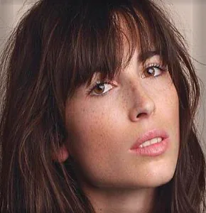 Liza Manili